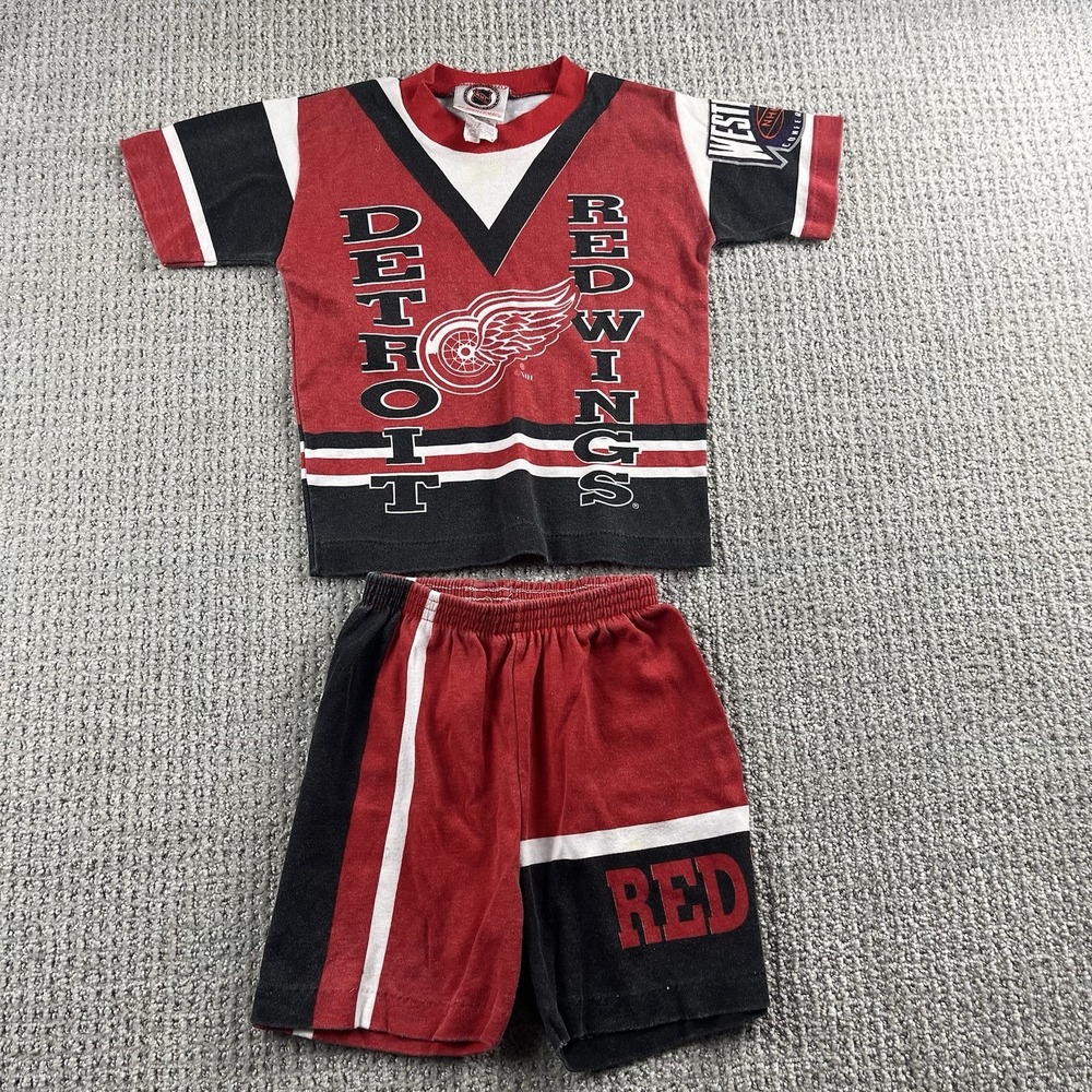 Vintage 90’s Detroit Red Wings Outfit Shirt Shorts Set Youth Boys Size 4 XS